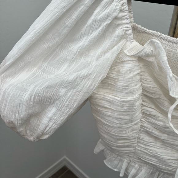 Lush White Puff Sleeve Crop Top - Picture 10 of 12